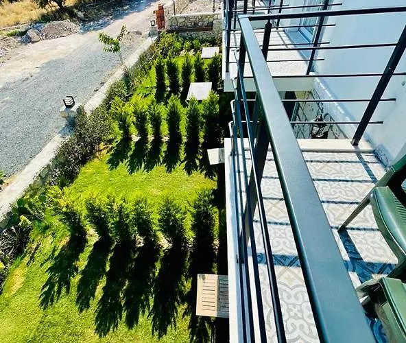 Merlin Aparthotel 3*